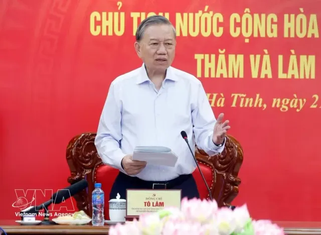 Ha Tinh must leverage advantages, ignite growth aspiration: Top leader - Ảnh 1.