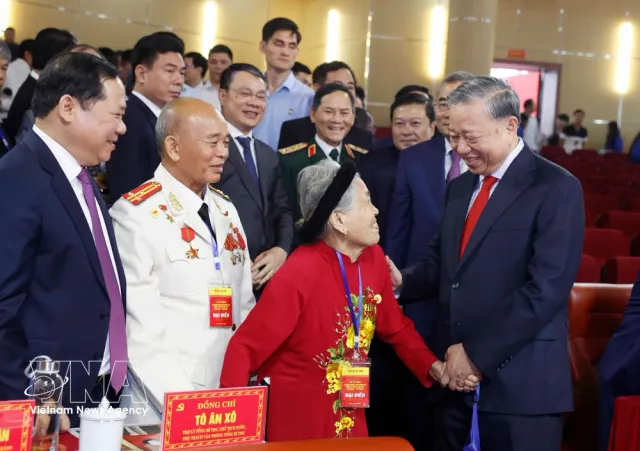 Top leader attends 120th birth anniversary of late Party General Secretary Ha Huy Tap - Ảnh 1.