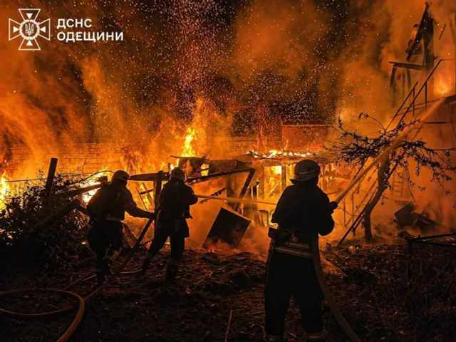 Nga cảnh báo các nhà ngoại giao nhanh chóng rời Kiev- Ảnh 1. Nga cảnh báo các nhà ngoại giao nhanh chóng rời Kiev- Ảnh 1.