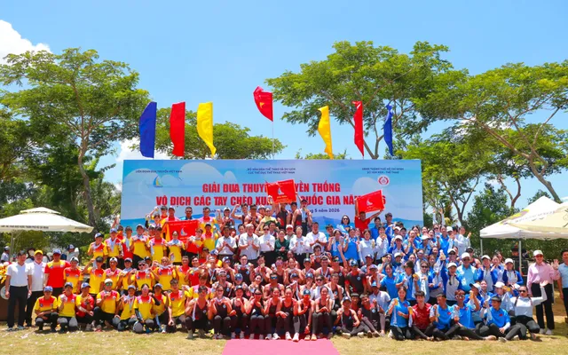 Bứt phá thần tốc, đua thuyền TP Hồ Chí Minh bảo vệ thành công ngôi vị nhất toàn đoàn- Ảnh 2.