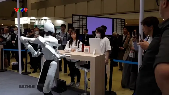 Kỷ nguyên robot bước vào thế giới thực