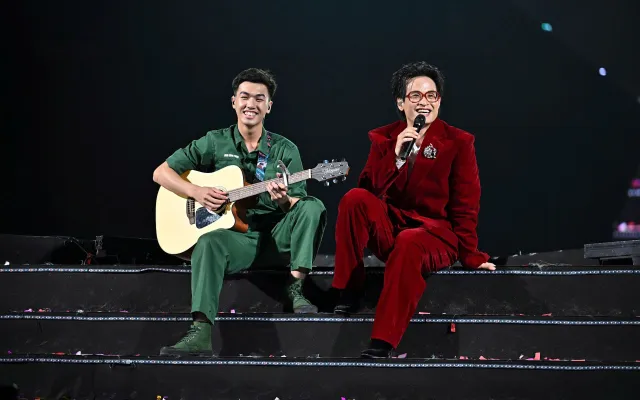 Hà Anh Tuấn, Đông Nhi khuấy động sân khấu Sao Nhập Ngũ Concert