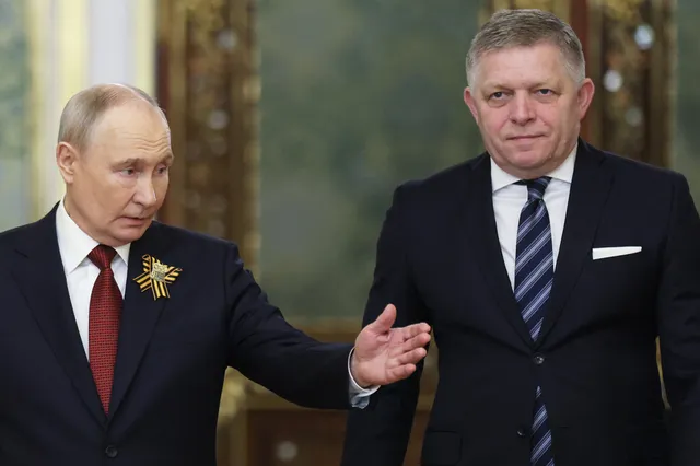 Nga sẵn sàng đàm phán với Ukraine ở nước thứ ba - Ảnh 2.