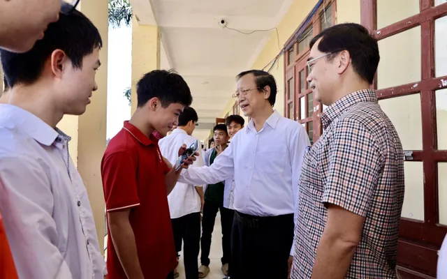 Học sinh phải “vượt vũ môn” bằng năng lực thực chất
