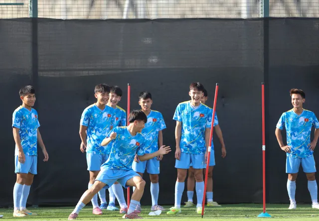 HLV Cristiano Roland: "Đã có cơ hội tiến xa, U17 Việt Nam sẽ nỗ lực hết mình"- Ảnh 1. HLV Cristiano Roland: "Đã có cơ hội tiến xa, U17 Việt Nam sẽ nỗ lực hết mình"- Ảnh 1.