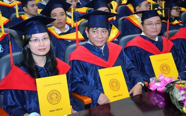 Đào tạo tiến sĩ chỉ còn hình thức chính quy
