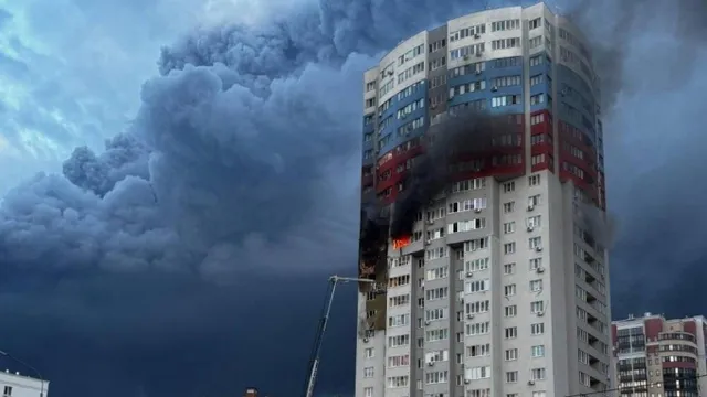 Ukraine tấn công nhà máy phân bón của Nga - Ảnh 1. Ukraine tấn công nhà máy phân bón của Nga - Ảnh 1.