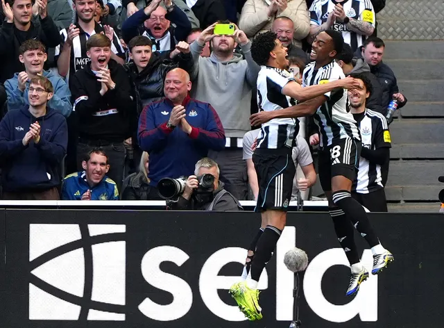 Newcastle thắng áp đảo, West Ham chạm “cửa tử” xuống hạng- Ảnh 2. Newcastle thắng áp đảo, West Ham chạm “cửa tử” xuống hạng- Ảnh 2.