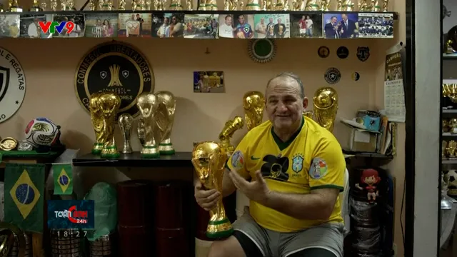 Nghệ nhân Brazil đam mê chế tác cúp vàng World Cup
