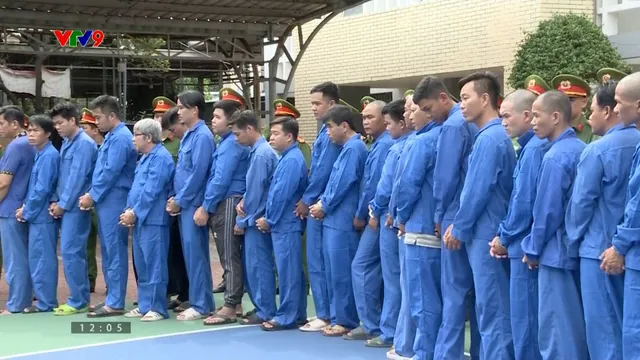 Triệt phá đường dây nhập lậu xyanua xuyên biên giới
