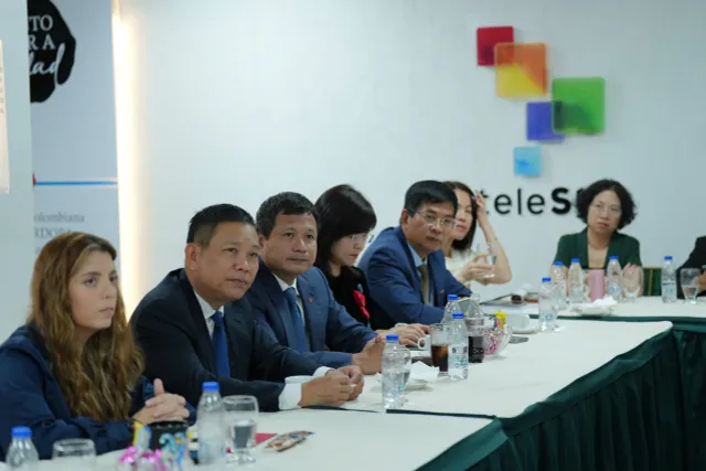 VTV’s International Programs   Department and TeleSUR sign a cooperation agreement - Ảnh 5.