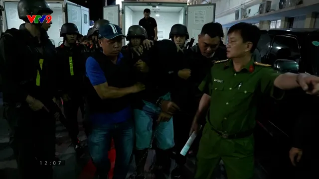 Bắt 2 đối tượng nổ súng vào nhóm người nước ngoài