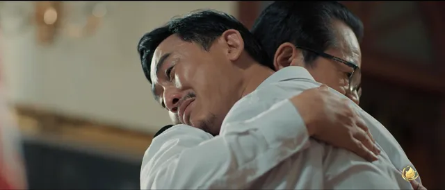 Tận hiến - Tập 9: Biến nguy thành cơ, Nguyễn Thành làm chủ cuộc chơi cân não - Ảnh 8.