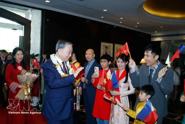 General Secretary and President To Lam arrives in Manila for state visit to Philippines - Ảnh 1.