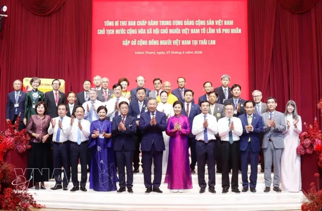 Top leader talks economic rise, state overhaul with OV community in Thailand - Ảnh 1.