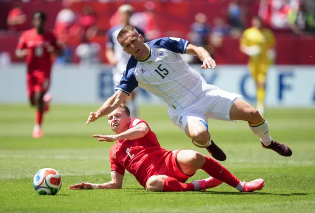 TRỰC TIẾP Canada 0-1 Bosnia & Herzegovina (H1): Áp lực cho đội chủ nhà - Ảnh 1.