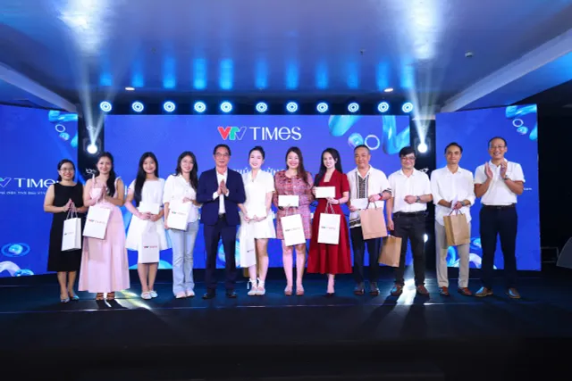 Giải golf tranh cúp VTV Times lần thứ II khép lại thành công- Ảnh 4. Giải golf tranh cúp VTV Times lần thứ II khép lại thành công- Ảnh 4.