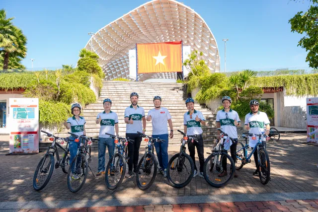 Cycling for a greener future in celebration of 55 years of Vietnam–Denmark relations - Ảnh 2.