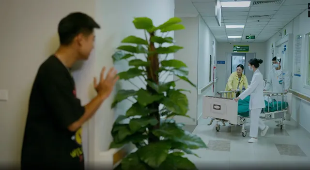 Phía bên kia thành phố - Tập 22: Bị bố con Thái dồn ép, Cương tuyên bố nghỉ học - Ảnh 1.