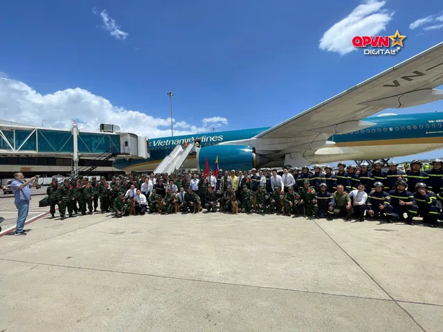 Đoàn cứu nạn, cứu hộ Việt Nam đã tới Venezuela, sẵn sàng tiếp cận hiện trường động đất - Ảnh 3.