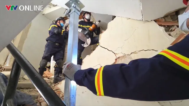 "Vũ khí" đặc biệt hỗ trợ Đoàn CNCH Việt Nam tìm kiếm nạn nhân tại Venezuela - Ảnh 1.
