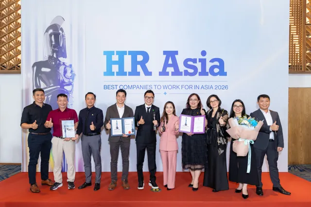 Fourth consecutive HR Asia recognition and VCCI Top 10 green enterprise honor - Ảnh 1.