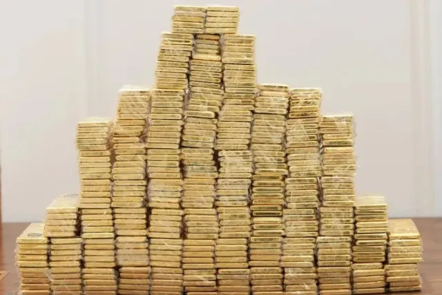 Iraq thu giữ 375 kg vàng trong vụ án tham nhũng- Ảnh 1.