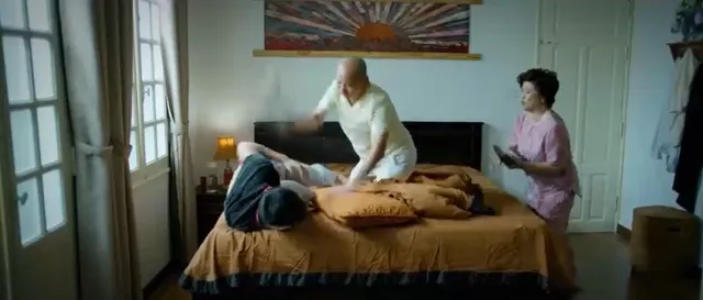 Mùa hè năm ấy - Tập 1: Nam sinh chôm tiền mẹ sập bẫy 'chị đẹp' trường múa- Ảnh 6. Mùa hè năm ấy - Tập 1: Nam sinh chôm tiền mẹ sập bẫy 'chị đẹp' trường múa- Ảnh 6.