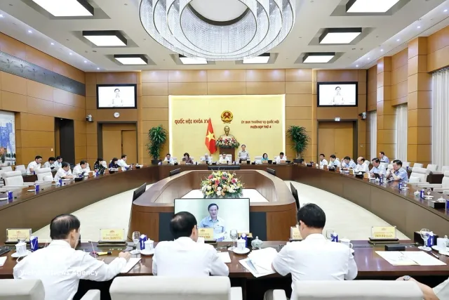 Law education must drive a culture of respect for the rule of law: NA Chairman - Ảnh 1.