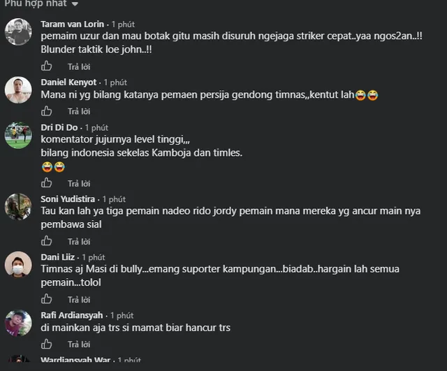 CĐV Indonesia đòi sa thải HLV John Herdman sau thất bại 0-3 trước ĐT Việt Nam- Ảnh 2. CĐV Indonesia đòi sa thải HLV John Herdman sau thất bại 0-3 trước ĐT Việt Nam- Ảnh 2.