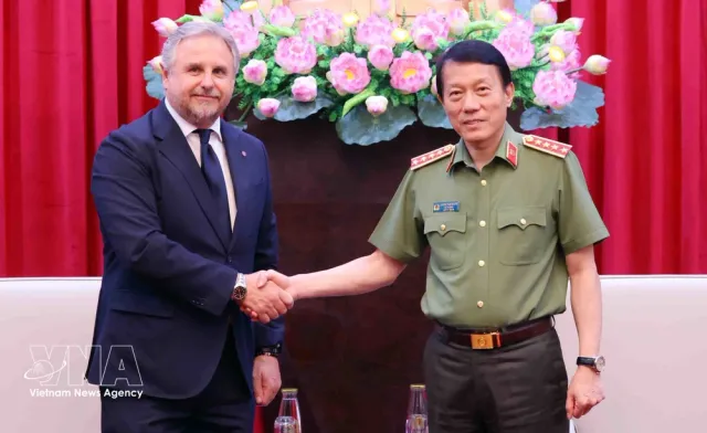 High-tech cooperation advanced to strengthen public security - Ảnh 1.