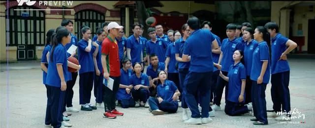 Mùa hè năm ấy - Tập 3: Khánh nhờ bố mẹ cho vay vàng giúp Phương - Ảnh 2.