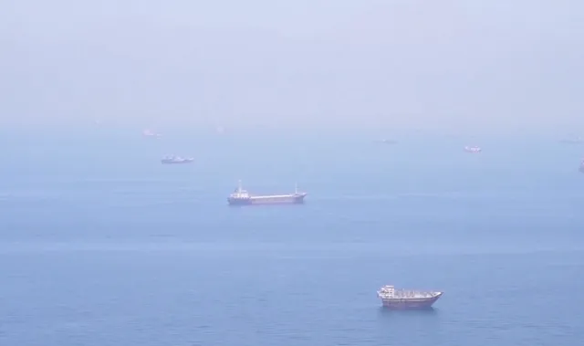 Iran thông qua khung dự luật về an ninh eo biển Hormuz- Ảnh 1. Iran thông qua khung dự luật về an ninh eo biển Hormuz- Ảnh 1.