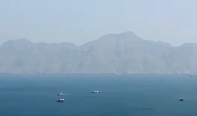 Đàm phán về Eo biển Hormuz bước vào giai đoạn then chốt- Ảnh 1.