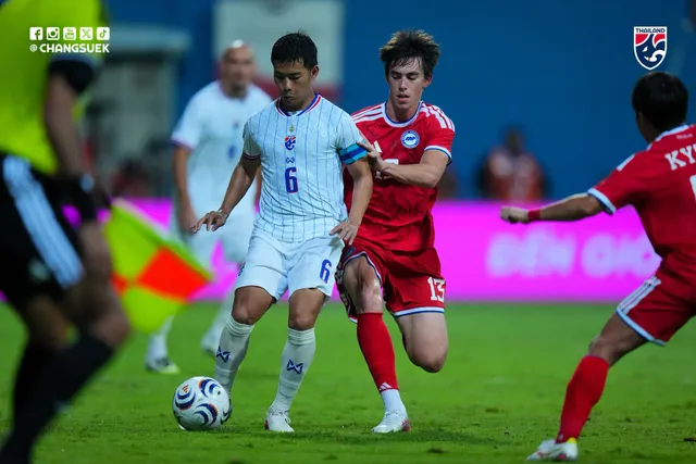Thái Lan thắng đậm Singapore 3-1, giữ thế chủ động vào chung kết ASEAN Cup 2026- Ảnh 1.