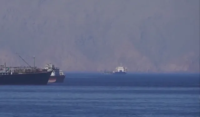 Iran cho phép tàu chở dầu Iraq qua eo biển Hormuz- Ảnh 1. Iran cho phép tàu chở dầu Iraq qua eo biển Hormuz- Ảnh 1.