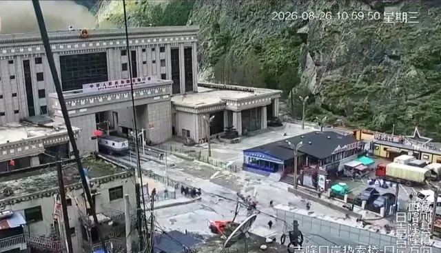 Lũ quét, lở đất nghiêm trọng tại khu vực biên giới Nepal - Trung Quốc- Ảnh 2.