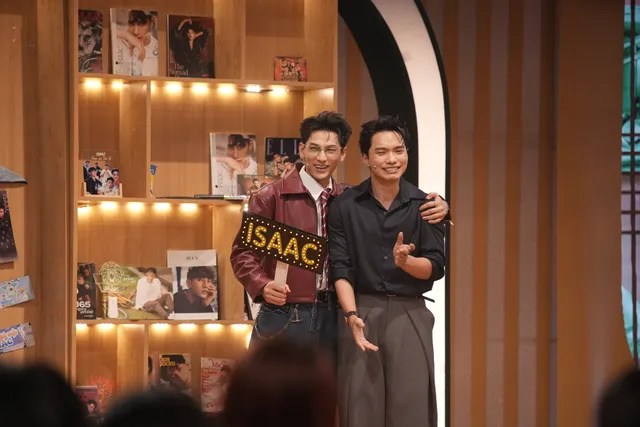Isaac náo động "Vũ trụ Fandom" - Ảnh 3.