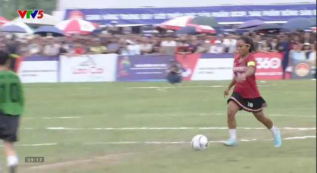 TRỰC TIẾP Đak Đoa 0-1 Lục Yên: Nông Thị Chiên mở tỷ số - Ảnh 1.