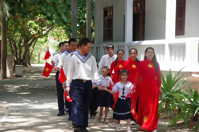 Hơn 26 triệu học sinh, sinh viên cả nước rộn ràng khai giảng năm học mới 2026-2027 - Ảnh 1.