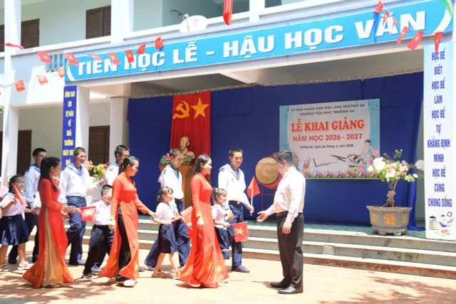 Hơn 26 triệu học sinh, sinh viên cả nước rộn ràng khai giảng năm học mới 2026-2027 - Ảnh 2.