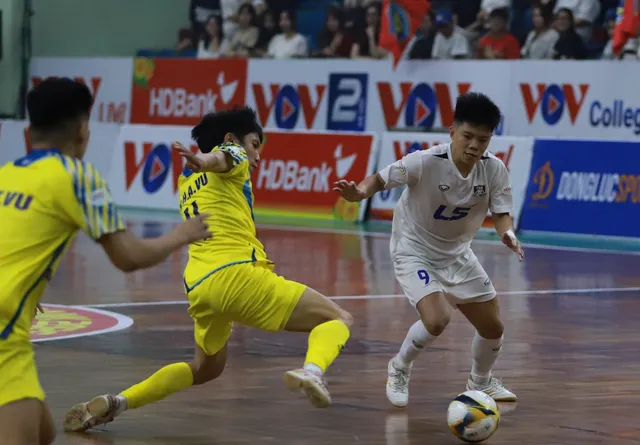 Sahako cầm hòa ĐKVĐ Thái Sơn Bắc ở trận ra quân Futsal Cup Quốc gia- Ảnh 1. Sahako cầm hòa ĐKVĐ Thái Sơn Bắc ở trận ra quân Futsal Cup Quốc gia- Ảnh 1.