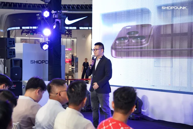 Những chiếc iPhone 18 series đến tay người dùng tại Việt Nam - Ảnh 1.