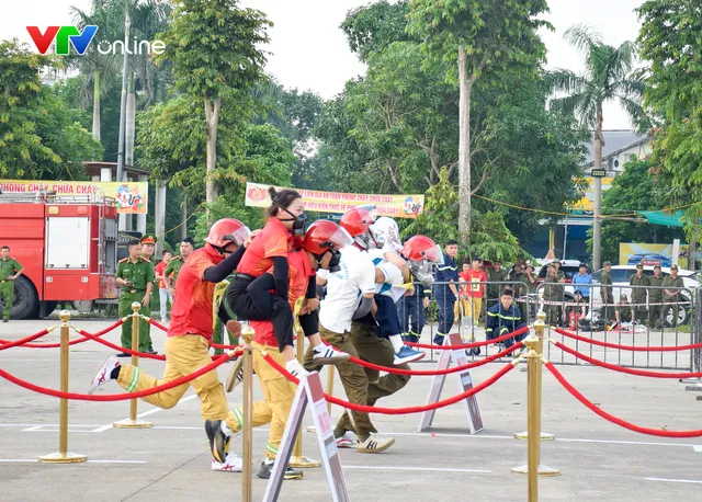 Nghệ An tổ chức Hội thi nghiệp vụ chữa cháy và cứu nạn, cứu hộ “Tổ liên gia an toàn PCCC” năm 2026 - Ảnh 3.