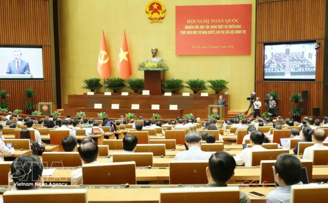 Value of Party documents must be measured by ability to solve practical problems: Top leader - Ảnh 1.