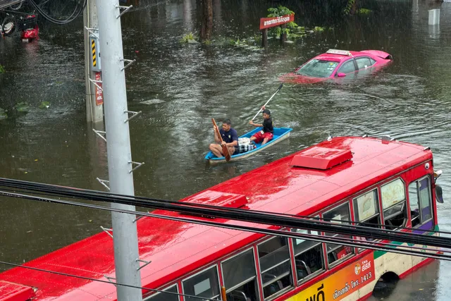 Nhìn lại trận lụt lịch sử làm đảo lộn Bangkok- Ảnh 5.