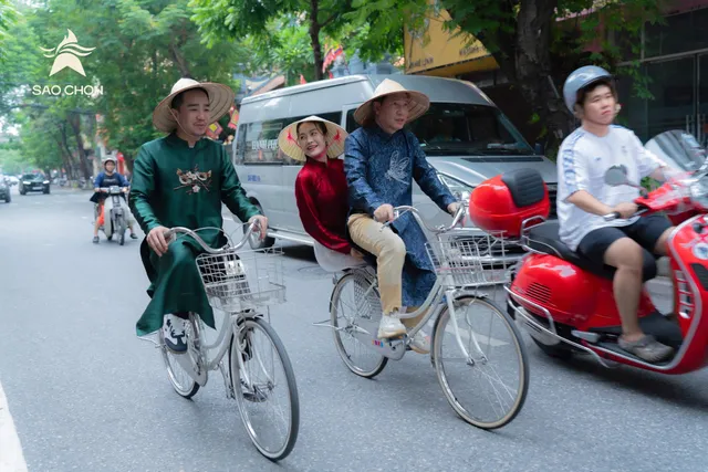 Sao chọn: Quang Thắng, Đỗ Duy Nam trổ tài gói nem cua bể chuẩn “vuông - chặt - đều” - Ảnh 4.