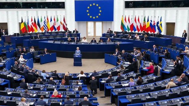 EU công bố loạt biện pháp ứng phó khủng hoảng năng lượng- Ảnh 1. EU công bố loạt biện pháp ứng phó khủng hoảng năng lượng- Ảnh 1.