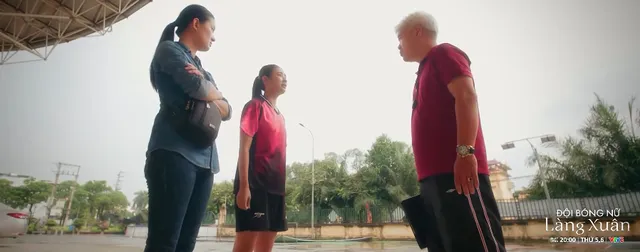 Đội bóng nữ làng Xuân - Tập 11: Minh xin cơ hội cuối, Đào chết lặng khi biết Lưu "gù" nhận tiền để chăm sóc mình - Ảnh 4.