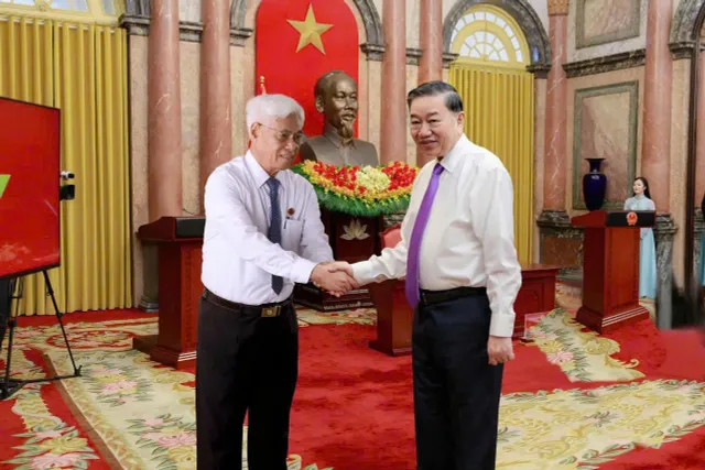 Nhân vật “Việc tử tế” tháng 10: Người dành phần lớn cuộc đời để cứu người gặp nạn- Ảnh 1.
